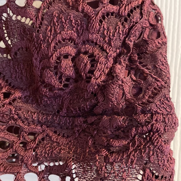 Burgundy aerie bralette - Picture 3 of 4